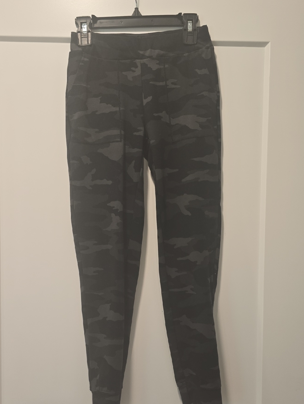 ATHLETA GIRL Black & Gray Camo High-Waist Leggings